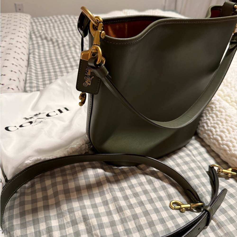 Coach Olive Leather Bucket Bag
